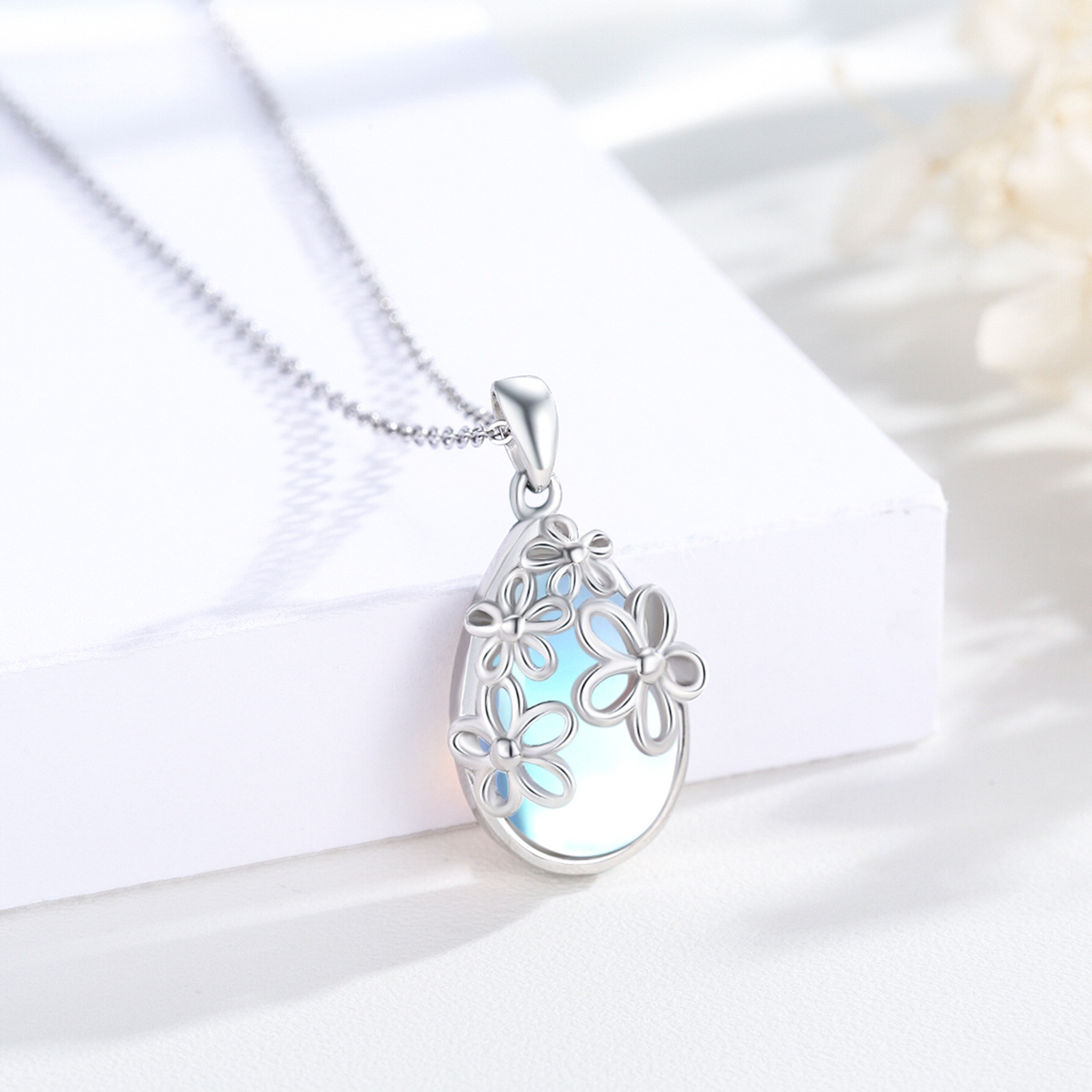 Women's 925 Sterling Silver Daisy Pendant Necklace, Gift